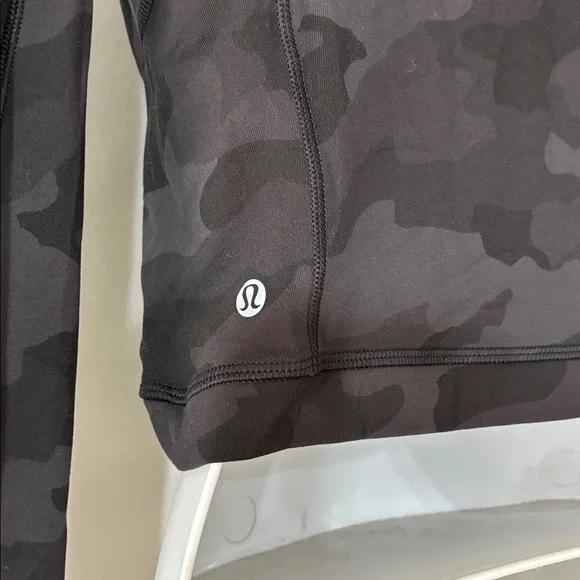 Lululemon RULU Run Cropped Half ZIP - Picture 7 of 7